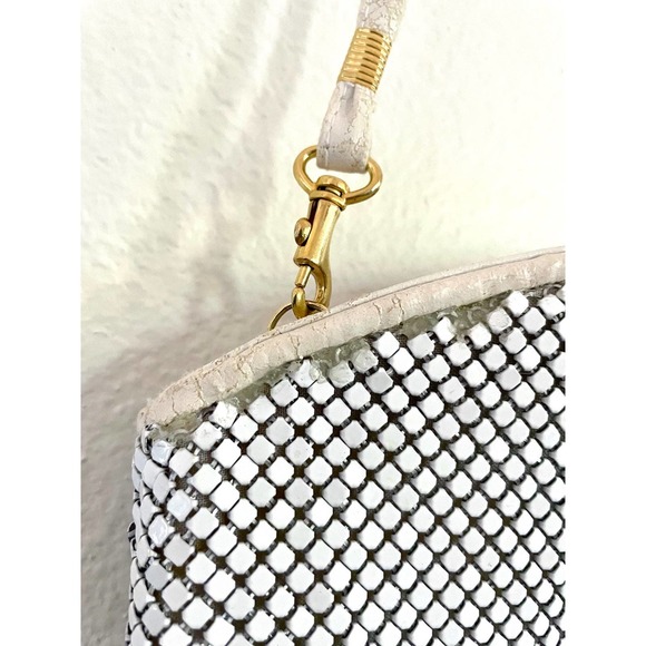 Vintage White Chain Link Mesh Evening Handbags - Picture 4 of 5
